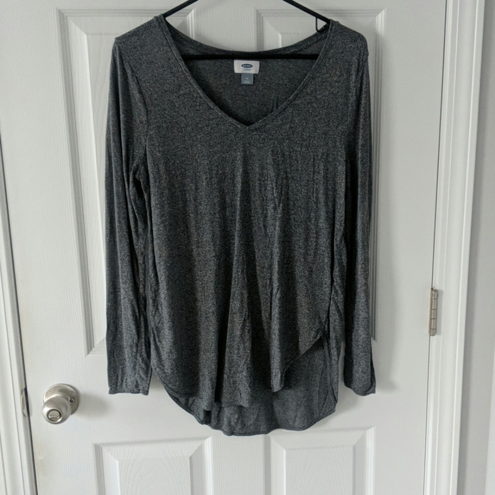 Grey v neck long sleeve top